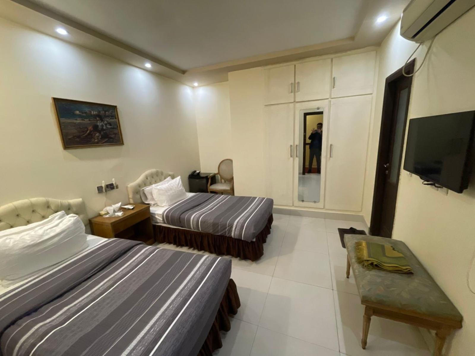 Panoramic Hotel Lahore Exterior photo