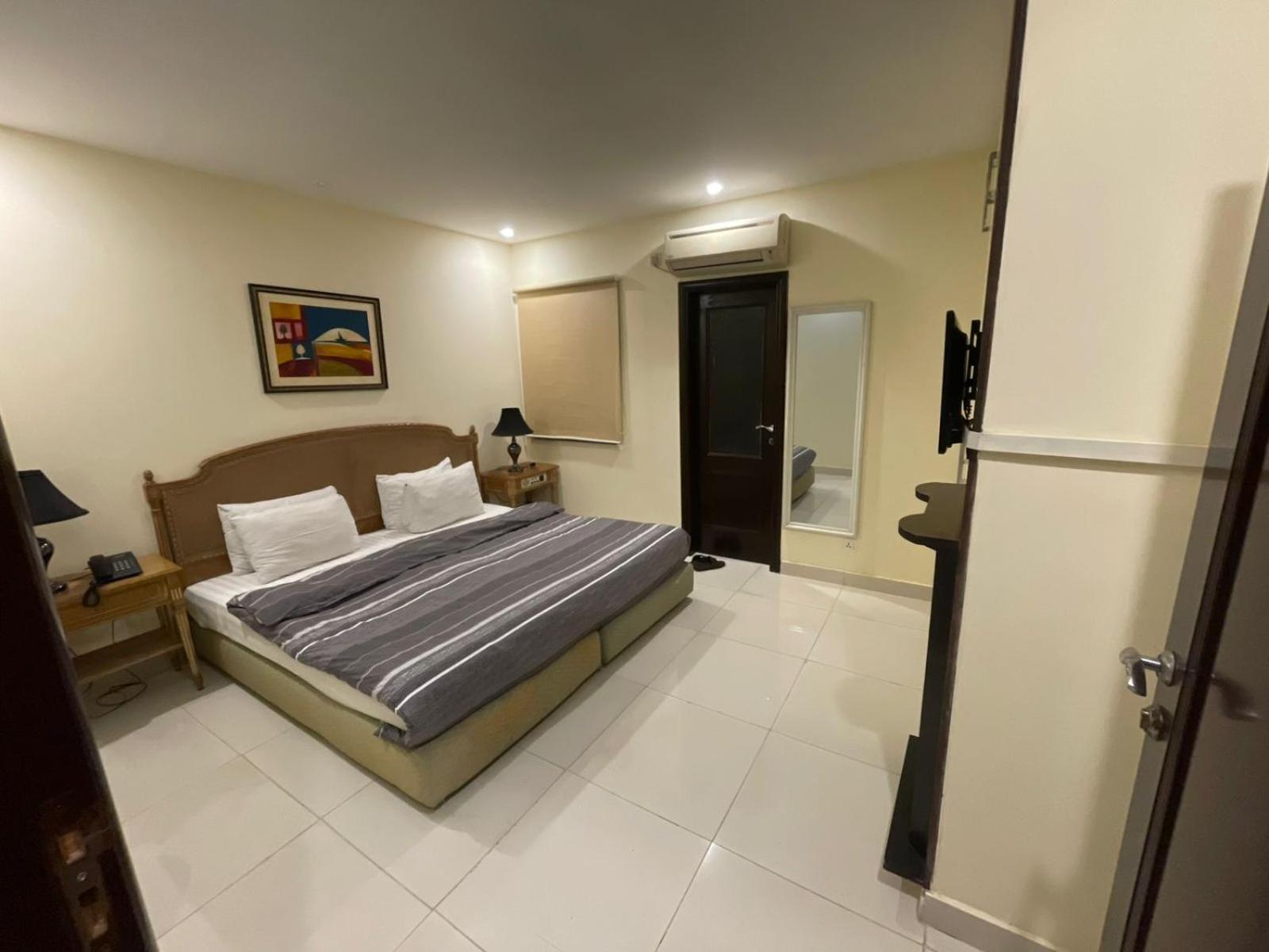 Panoramic Hotel Lahore Exterior photo